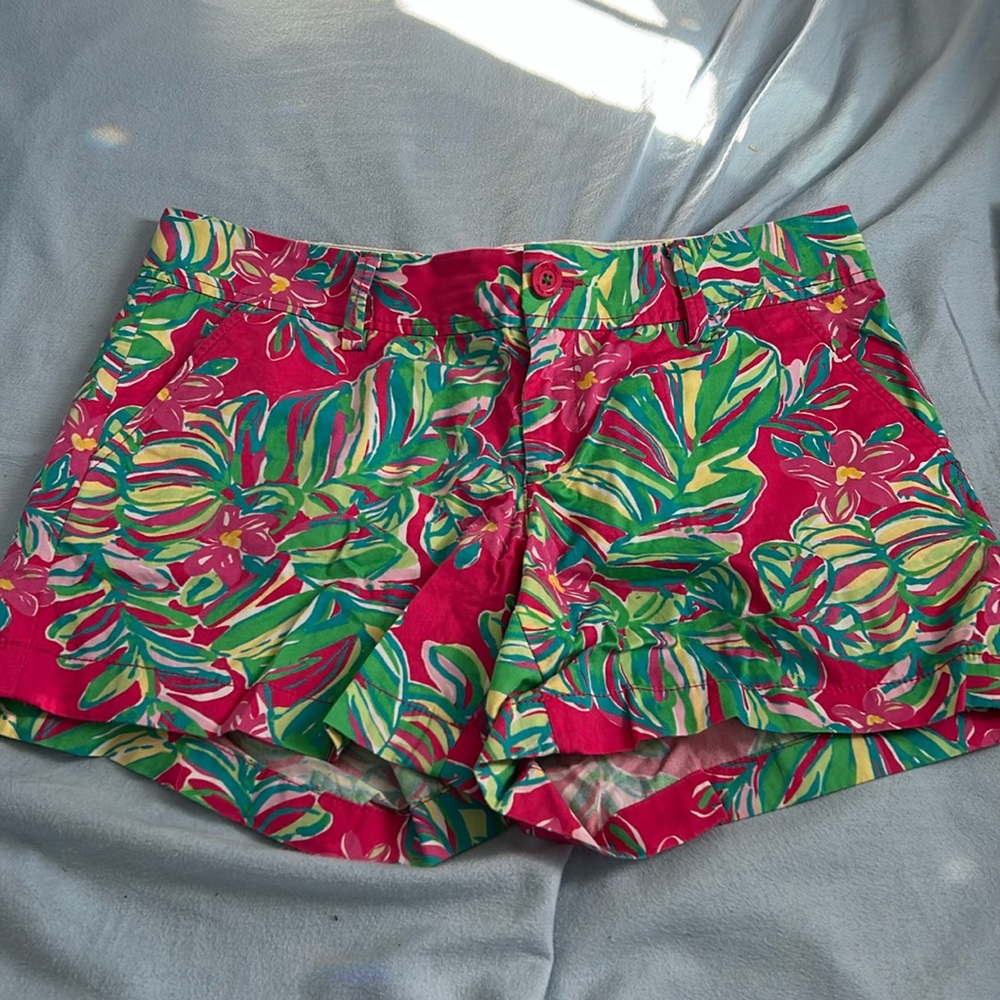 Women’s Lily Pulitzer shorts